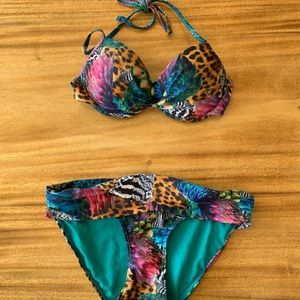 2-piece bathing suit